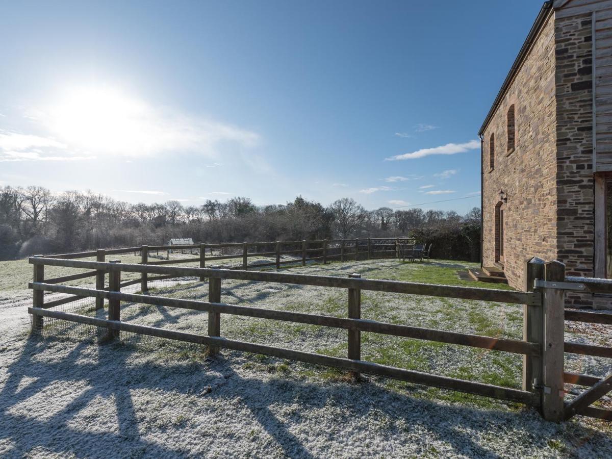Glebe Barn Villa Caynham Bagian luar foto